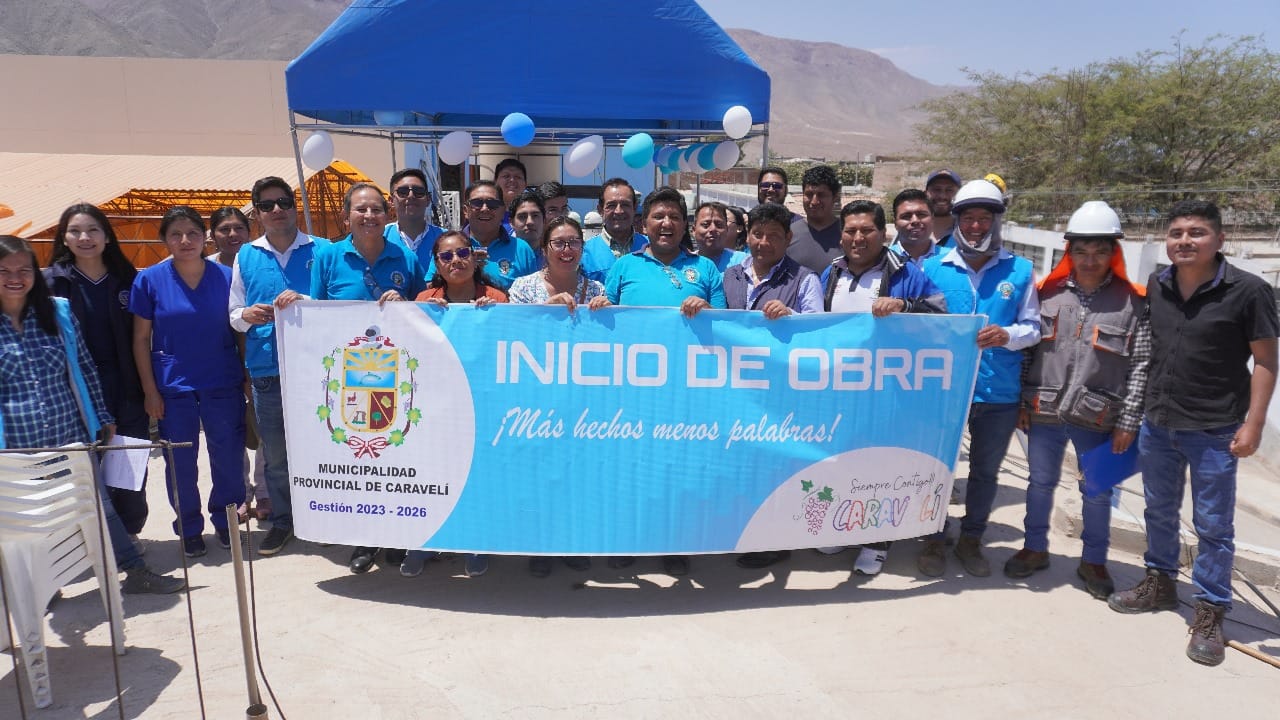 MUNICIPALIDAD PROVINCIAL DE CARAVELÍ COLOCA LA PRIMERA PIEDRA DE IMPORTANTE OBRA DE NUEVOS SERVICIOS BIBLIOTECARIOS EN CARAVELÍ